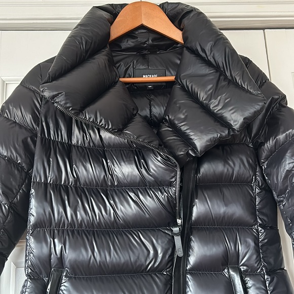 Mackage down puffer coat in like new condition chic warm light Montreal’s best - Picture 5 of 16